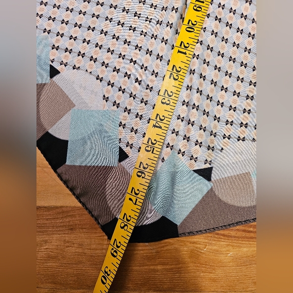 Saracene Bellagio Silk Scarf - Picture 5 of 6